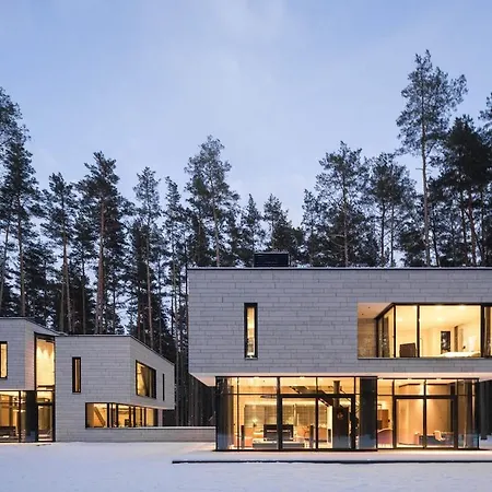 Private Luxury In Turniskes